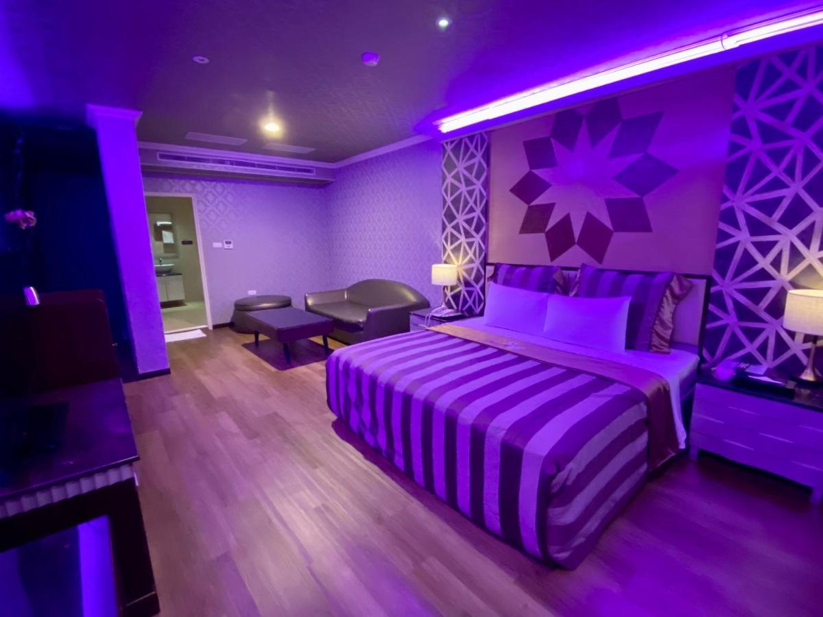 Huang Xing Motel Pingtung Exterior photo