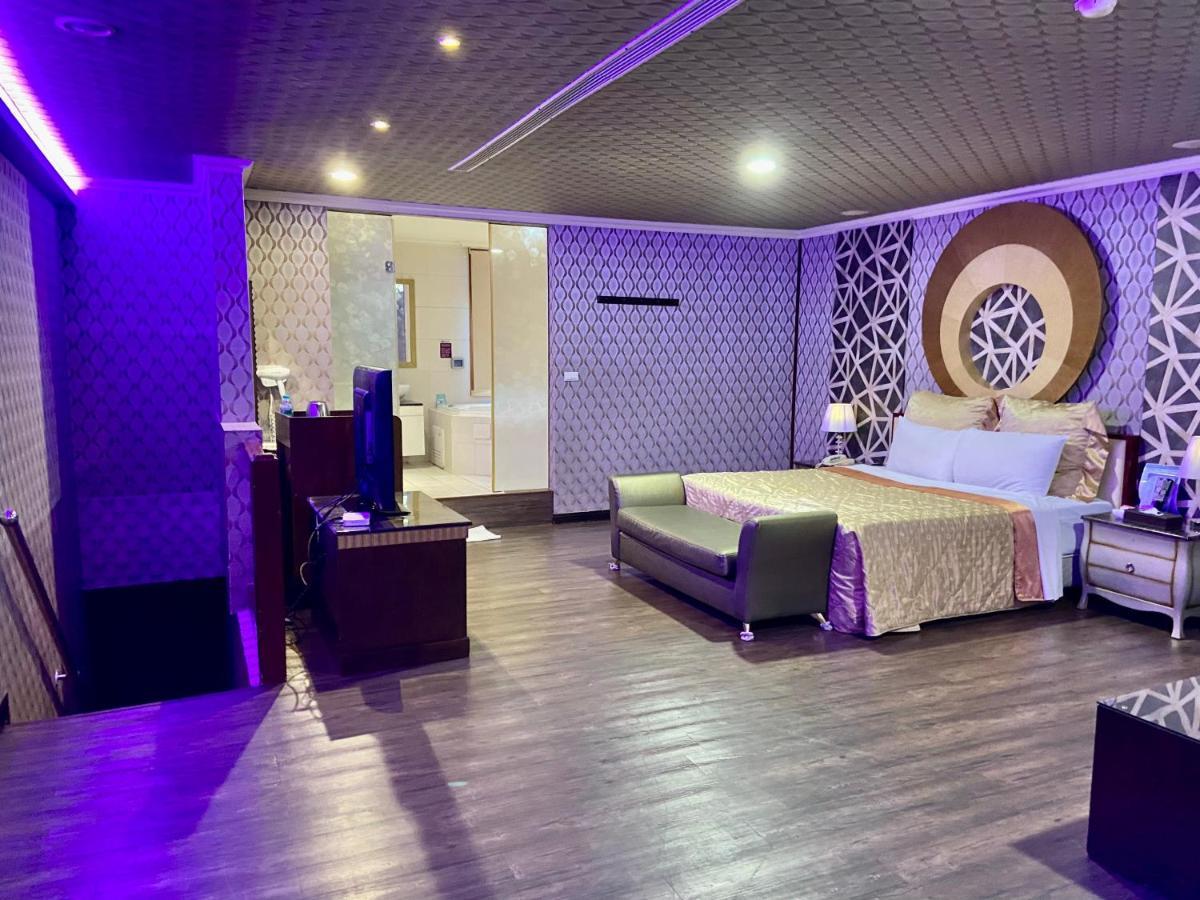 Huang Xing Motel Pingtung Exterior photo