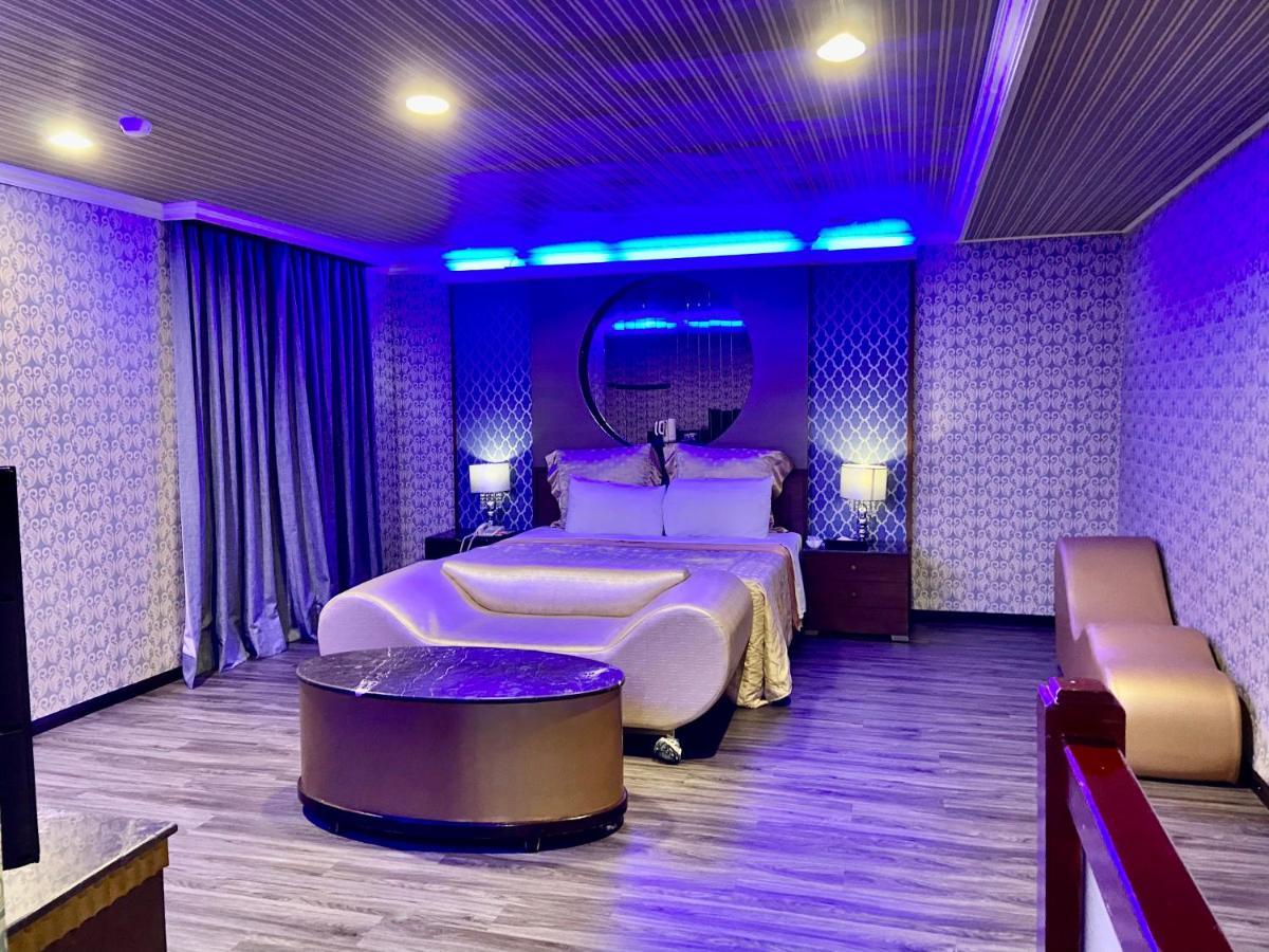 Huang Xing Motel Pingtung Exterior photo