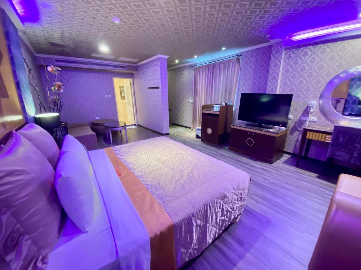 Huang Xing Motel Pingtung Exterior photo